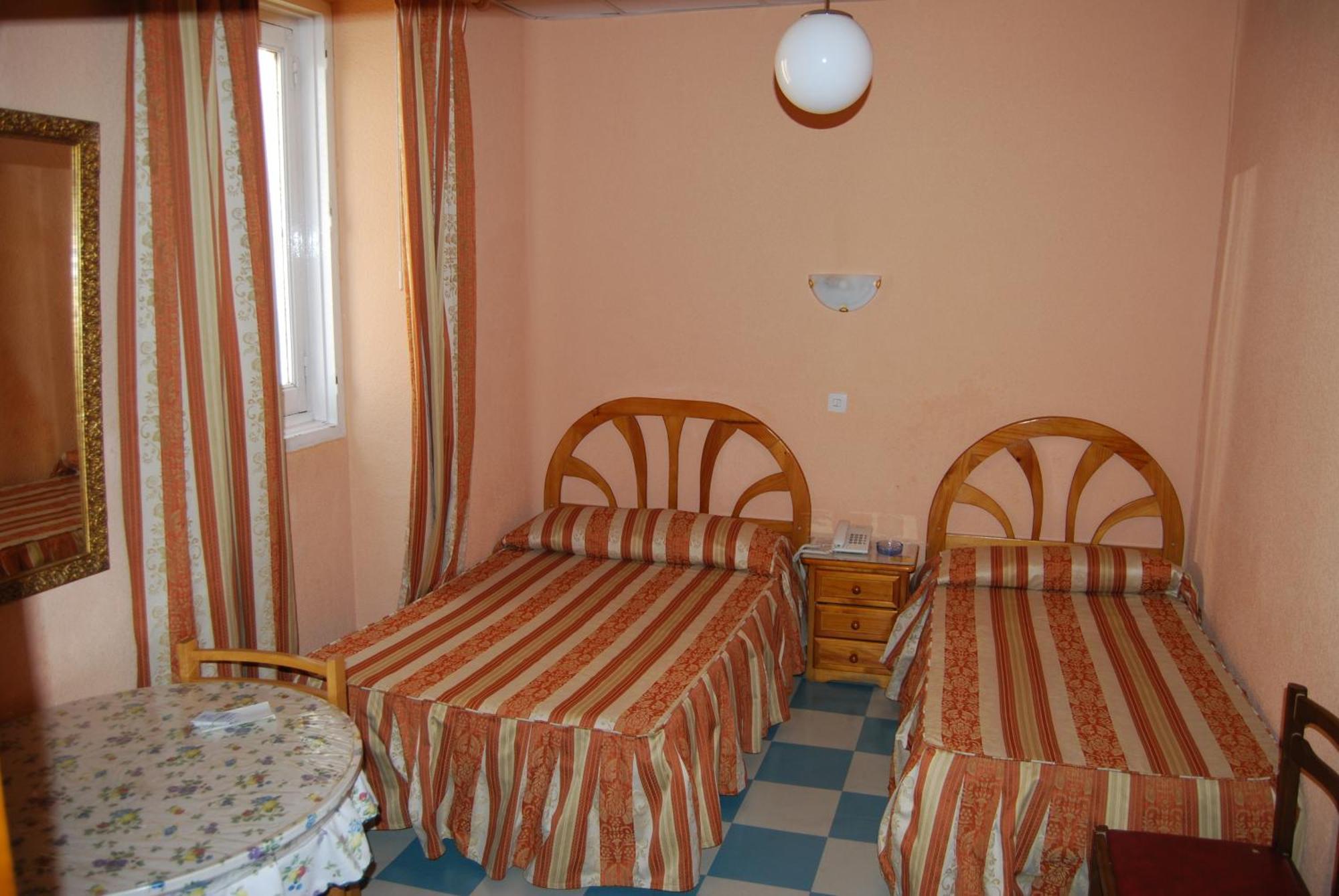 Hostal La Perla Asturiana — Fotos 1